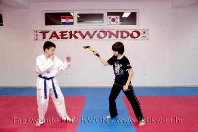 taekwondo kwon samoobrana1